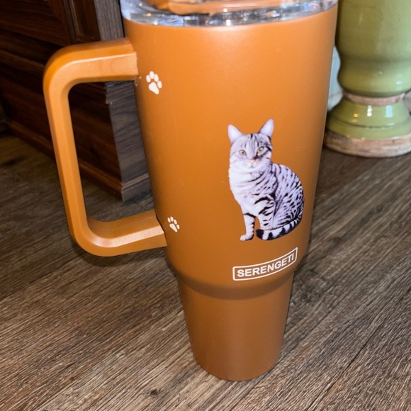 Serengeti tabby cat water bottle mug new - Picture 3 of 6